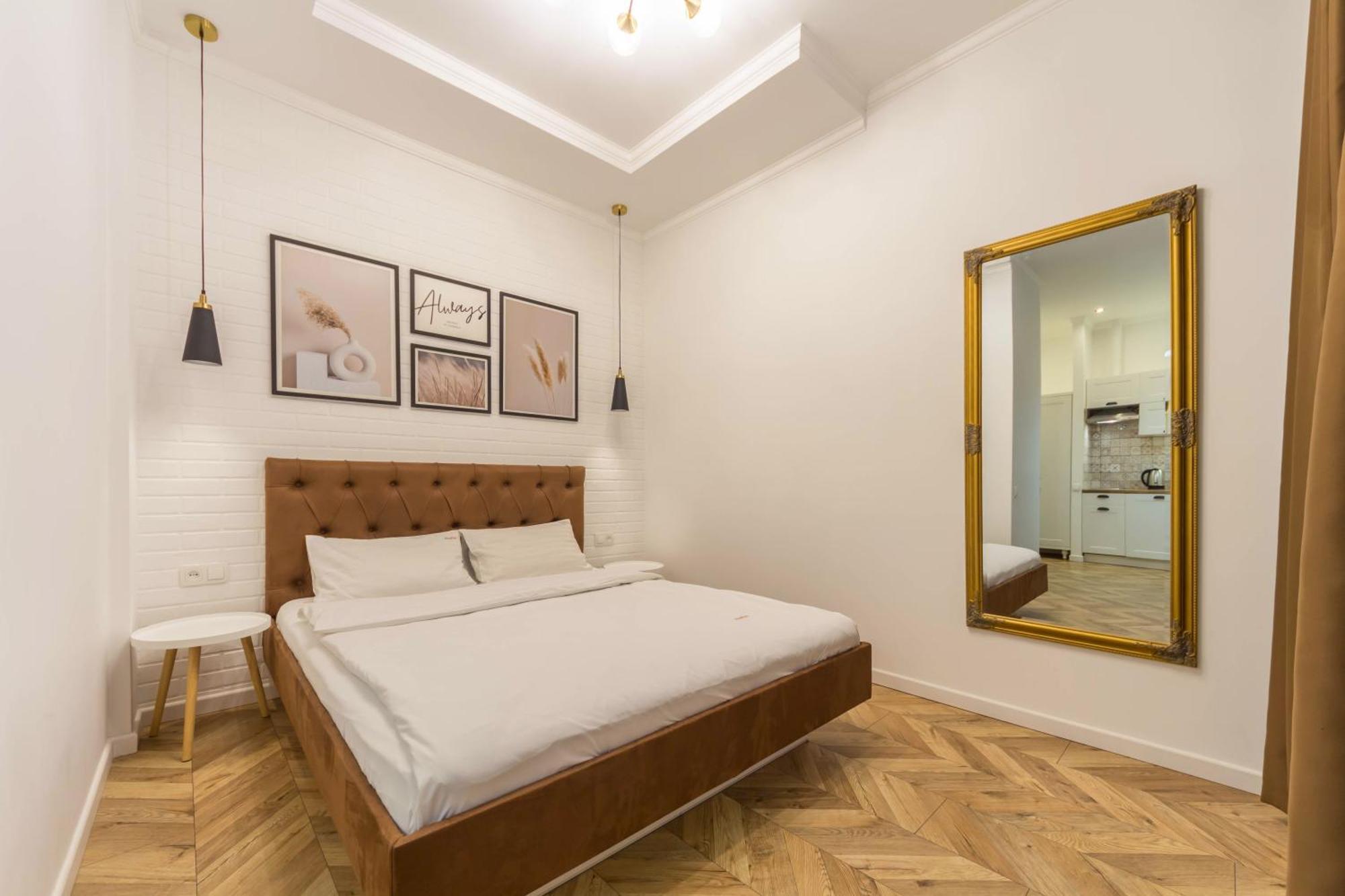 Central Dayflat Apartments Kyiv Exterior photo