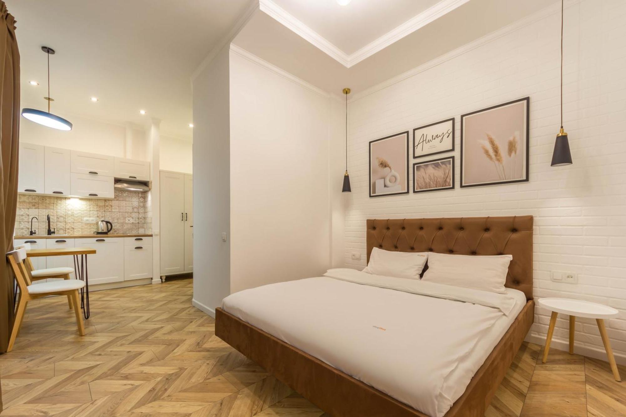 Central Dayflat Apartments Kyiv Exterior photo